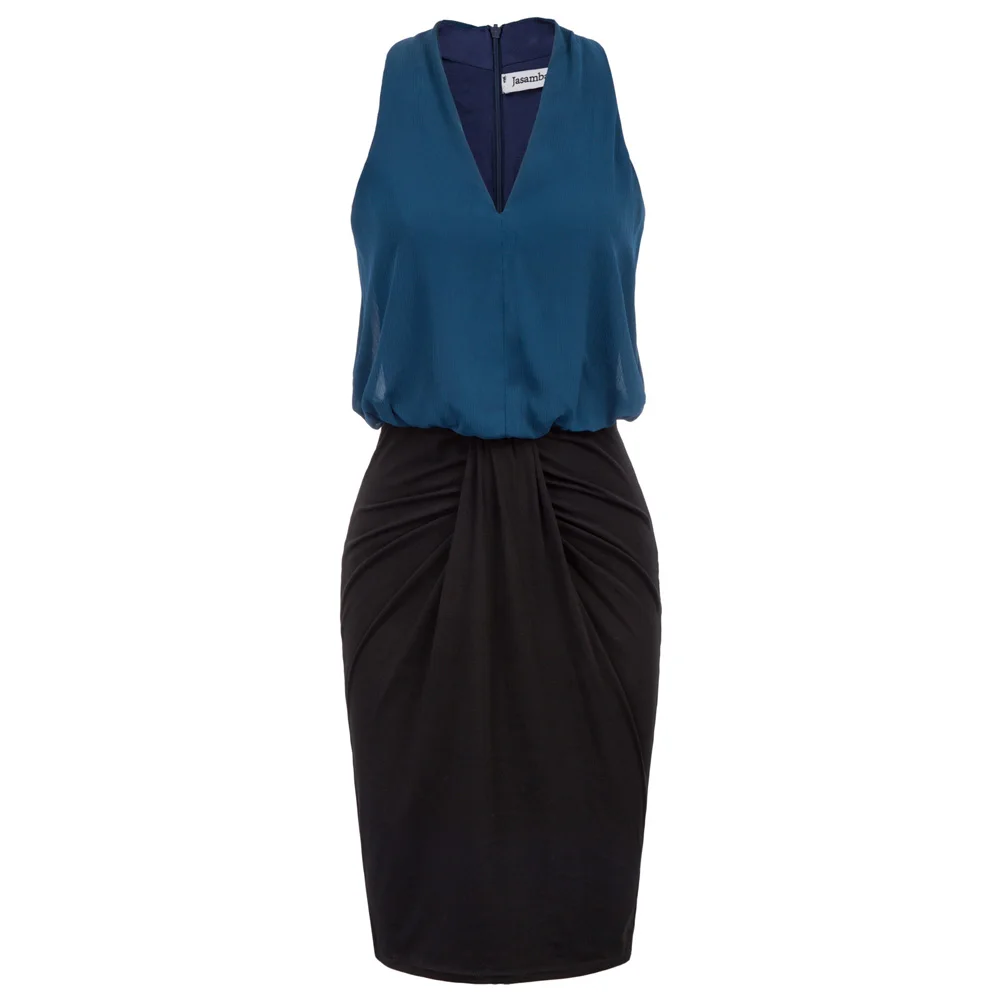 Женское офисное платье элегантное привлекательное летнее без рукавов с