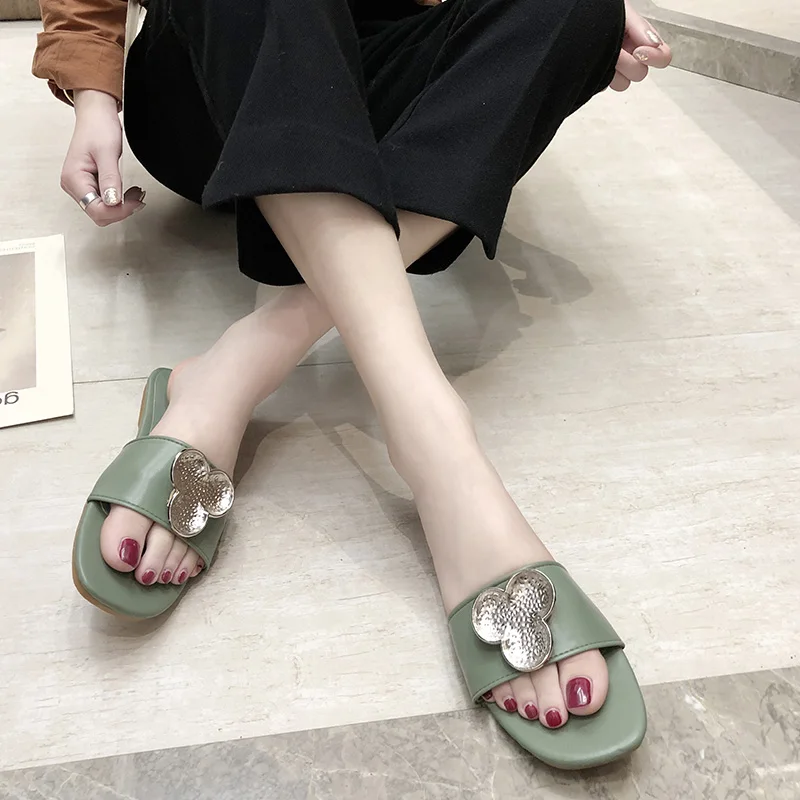 Шлепанцы Женская одежда лето 2019 г. Новые Зеленые модные пляжные сандалии на