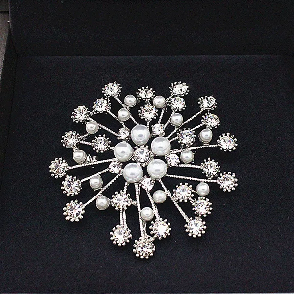 Посеребренный Ajojewel элегантные прозрачные стразы Белый Имитация-брошки Жемчужный Цветок булавки розовый золотой свадебный букет шаль/кардиган пуговицы - Окраска металла: Посеребренный