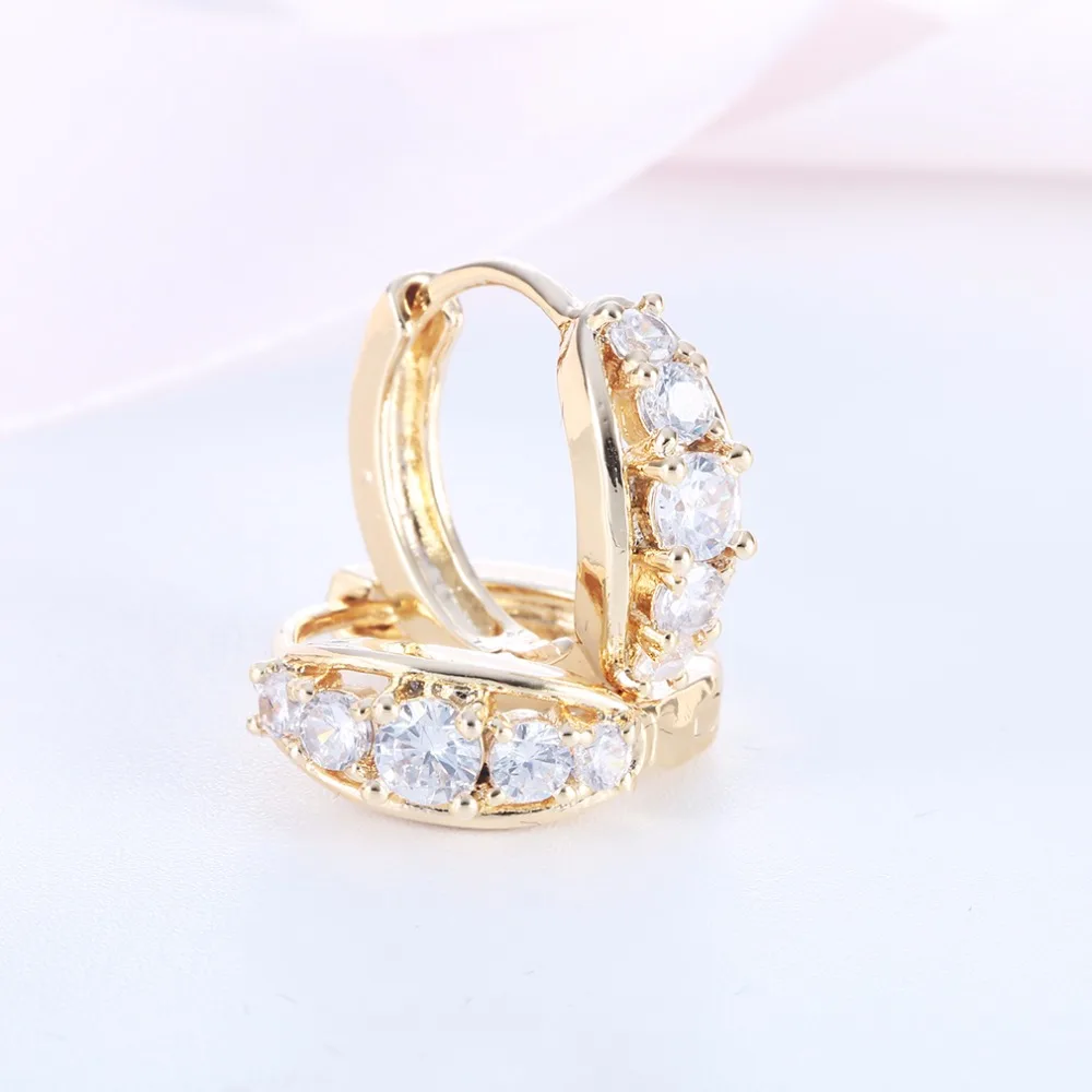 Kinitial 1 пара Топ Белый циркон серьги цвета: золотистый серебристый позолоченные