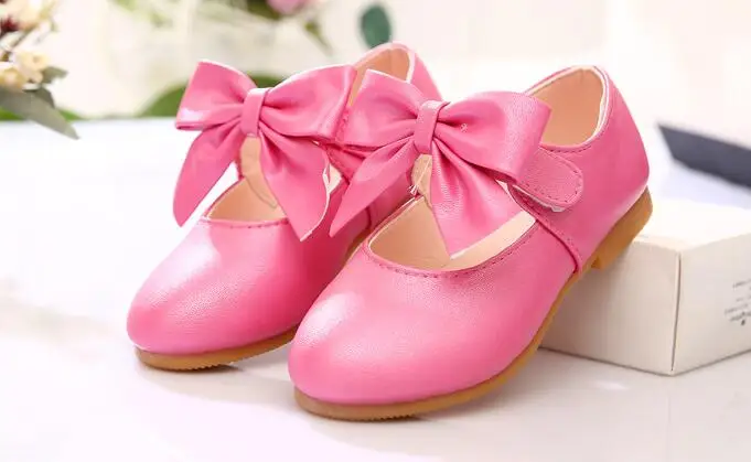 Детская обувь для девочек модные кожаные кроссовки принцессы туфли на плоской