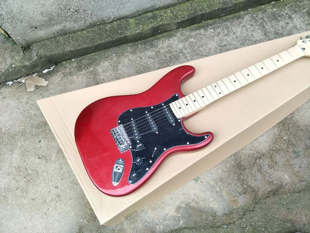 

Factory Customized Red Electric Guitar with SSS Pickups,Black Pickguard,Rosewood Fretboard,offer Customized