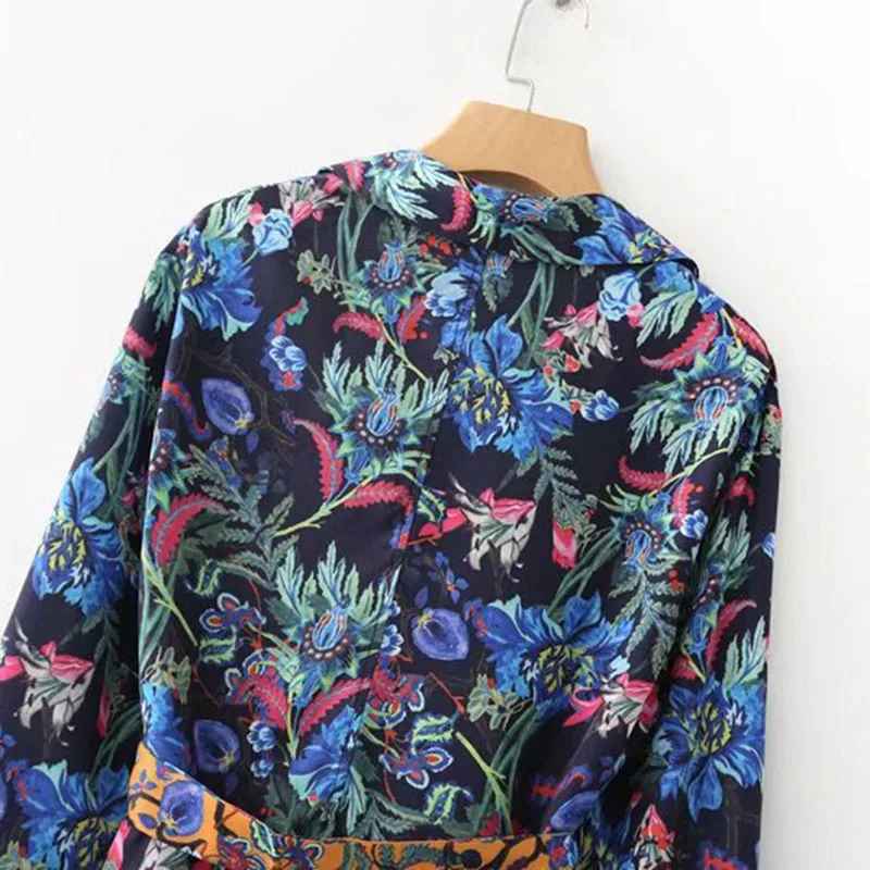 

Women Europe Style Flower Print Kimono Tops 2018 Summer New Belt Bow Casual Loose Blouses Femme Long Sleeve Sexy V-neck Shirts