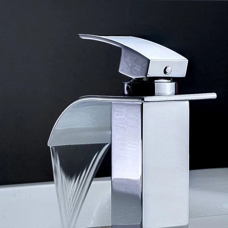 Смеситель для ванной комнаты с носиком водопада из твердой латуни кран