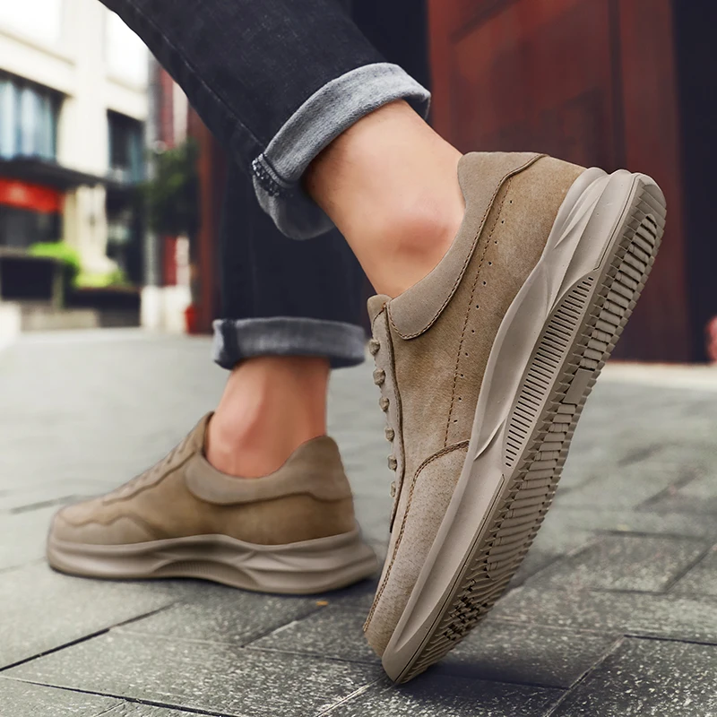 Fashion Sneakers Leather Casual Shoes Men Loafers Slip-On Men Shoes Flats Comfortable Men Autumn Shoes Leather Moccasins