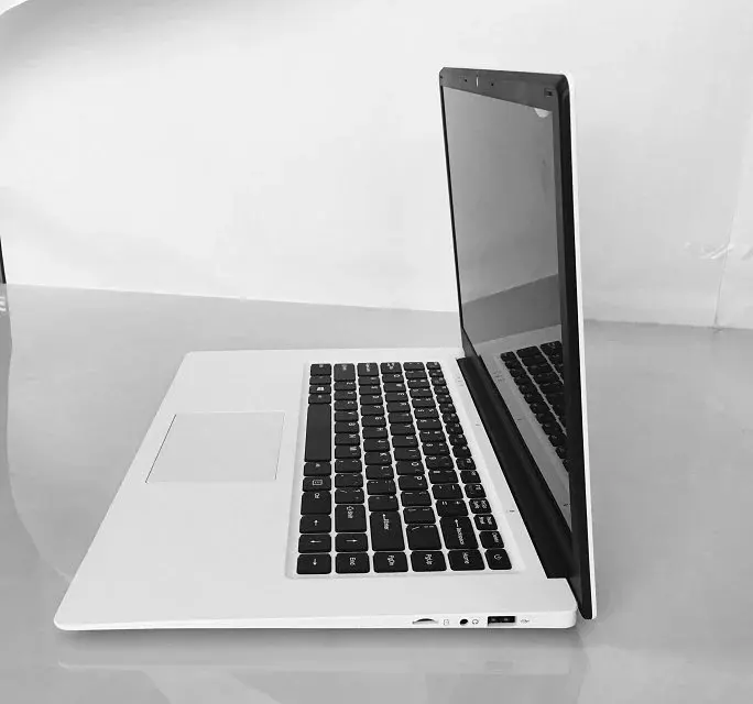 Ноутбук ноутбуки 15,6 дюймов 1920x1080P Intel ATOM Z8350 CPU Четырехъядерный 4 Гб RAM+ 64 Гб EMMC USB 3,0 на продажу ноутбуки ноутбук