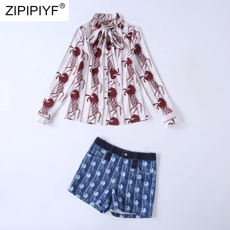 Костюм женский весенний из 2 предметов рубашка с запахом и галстуком-бабочкой