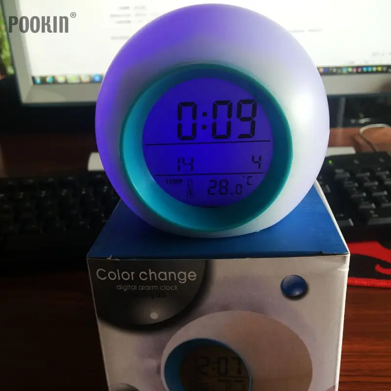 Светодиодный ночник с изменением температуры и календаря 7 цветов цифровой