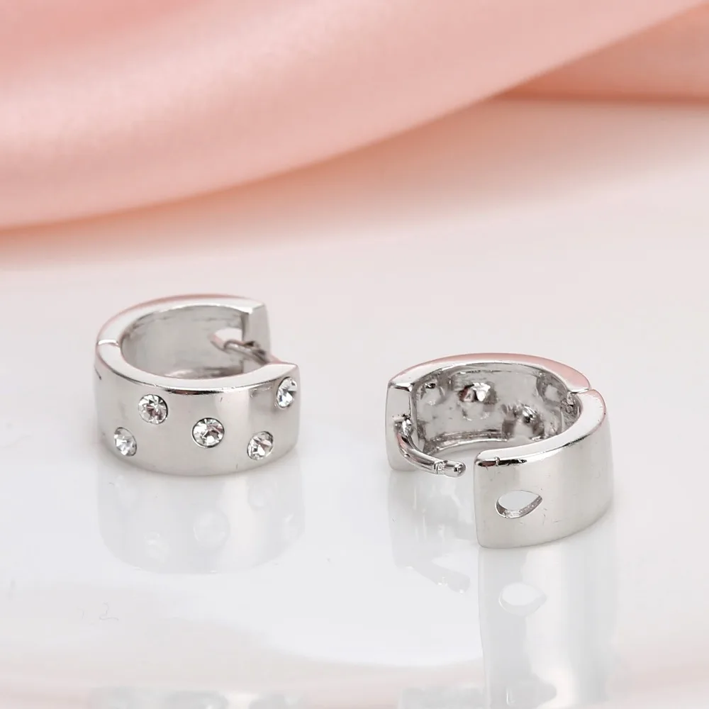 Вечерние Ги гвоздики женские посеребренные с квадратным прозрачным фианитом