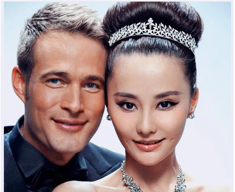 925 пробы серебряные серьги-гвоздики, сверкающие серьги, хорошее ювелирное изделие для женщин, не вызывает аллергию, новинка, модные женские трендовые вечерние серьги