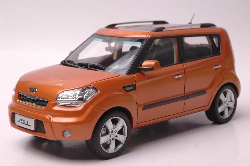 1:18 Модель литья под давлением для Kia Soul 2014 оранжевый городской внедорожник