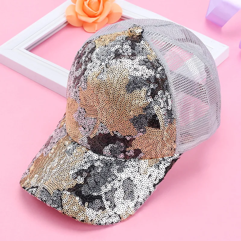 New Creative Women Bling Shinning Sequin Caps Cute Glitter Maple Leaf Summer Mesh Baseball Cap Adjustable Sunscreen Ponytail Hat |