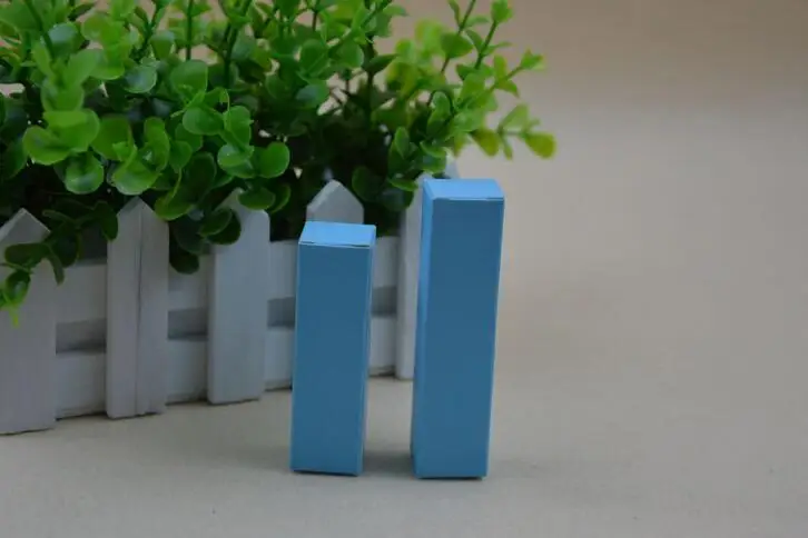 100 шт. маленькая цветная картонная коробка для эфирных масел бутылка бальзама губ