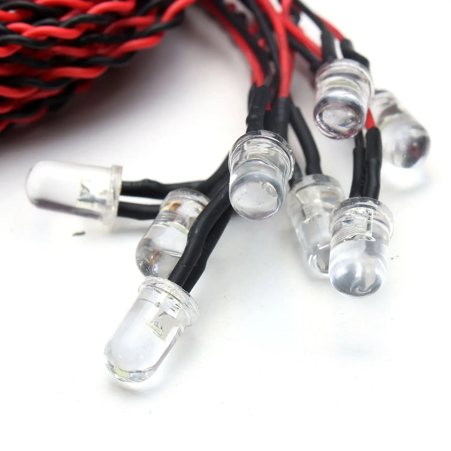 8 светодиодных световых линий для моделей автомобилей на радиоуправлении |