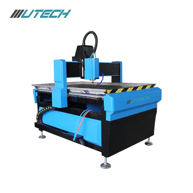 UTECH мини Тип 3 оси с резервуаром для воды металла резки cnc маршрутизатор машина