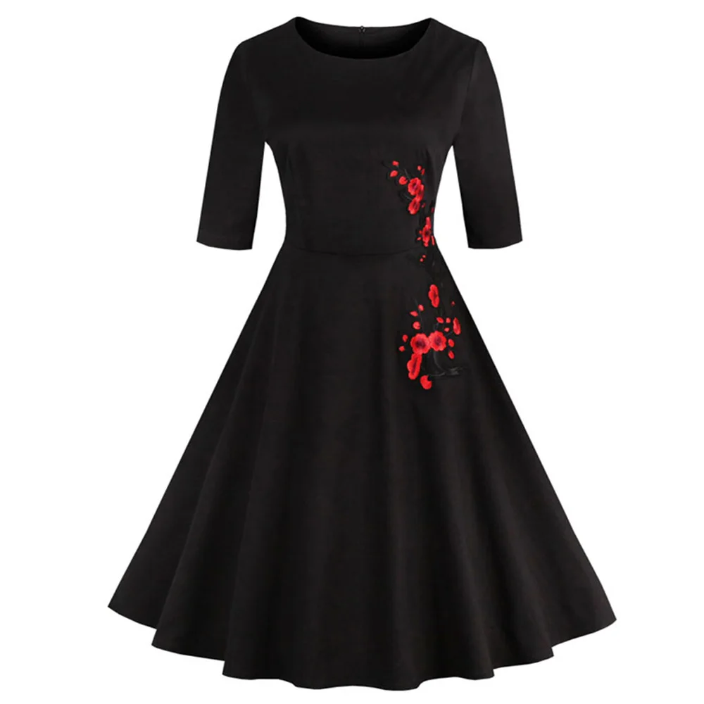 Летнее женское платье черного цвета с коротким рукавом тонкая талия Цветочная