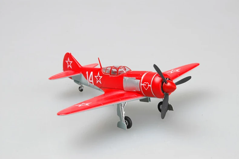 

Trumpet 1:72 Soviet World War La-7 fighter red 14# machine 36334 finished product model