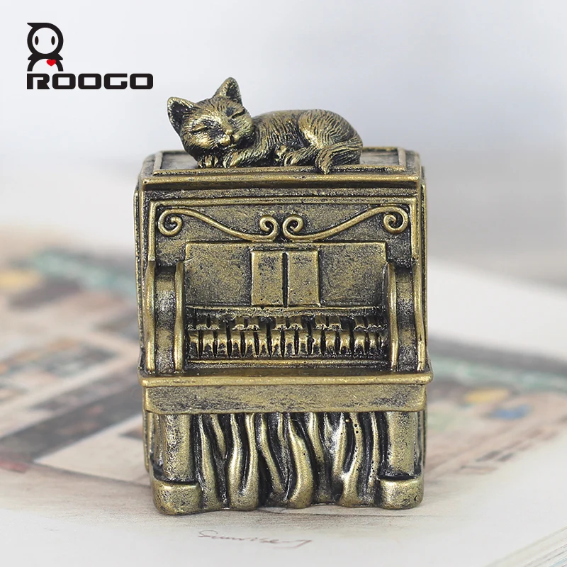 

Roogo 6 Patterns Resin Retro Cat Ornaments for Home Accessories Decoration Hot Sale Creative Zakka Japanese Ornaments