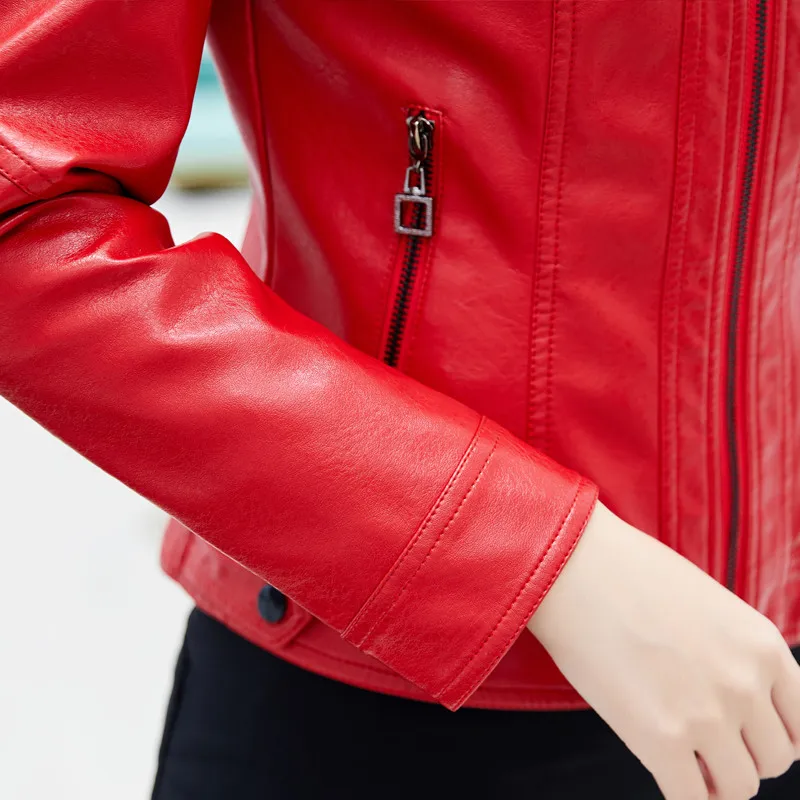 Новинка 2019 Брендовая женская кожаная куртка мотоциклетная Черная из