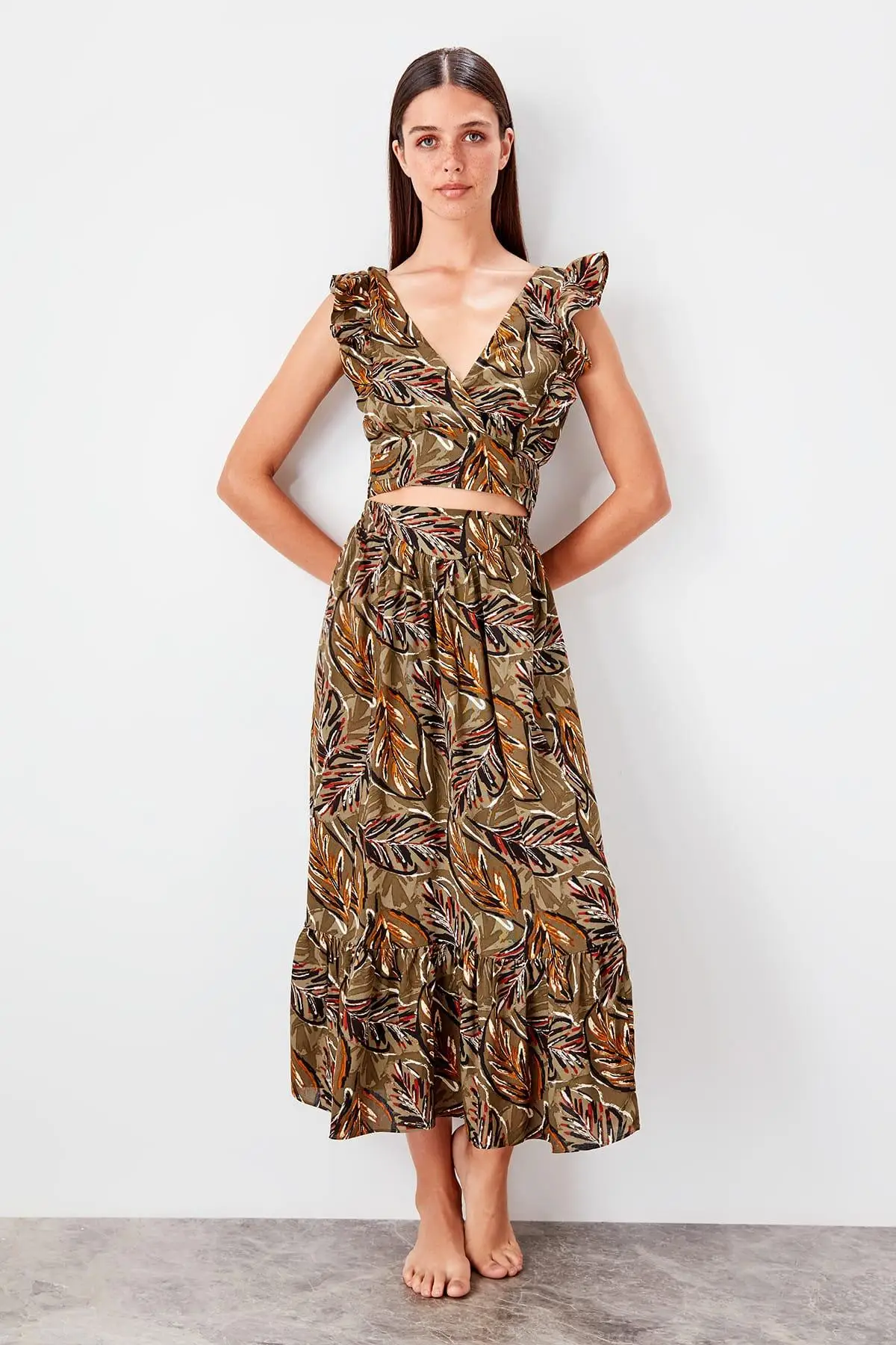 Trendyol/костюмы цвета хаки с цветочным узором TBESS19BB0247|Спортивные костюмы| |