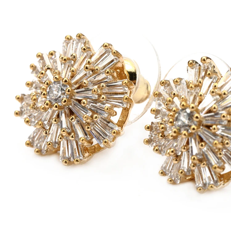 

Women Stud Earrings with Full AAA+ Cubic Zirconia Zircon Earrings Light Fresh Wedding Gift Female Jewelry Wholesale