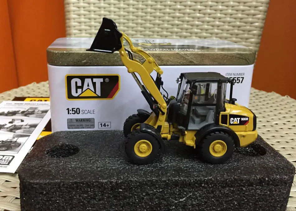 

Caterpillar Cat 906 М колесный погрузчик 1:50 Масштаб металлические модели путем литья под давлением мастеров DM85557