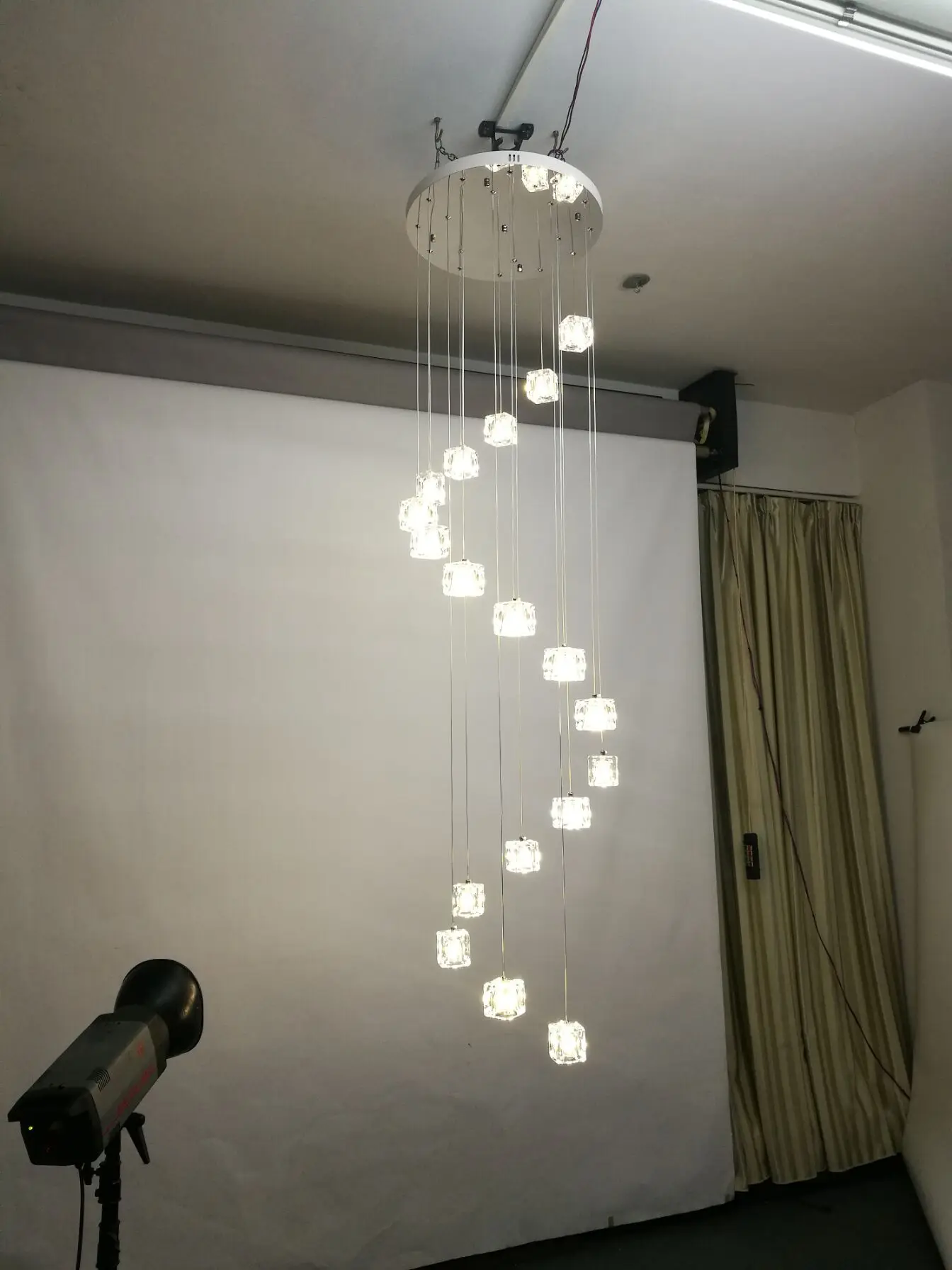 Длинные LED Конус Открытый Подвесные Светильники двойной лестницы подвесной