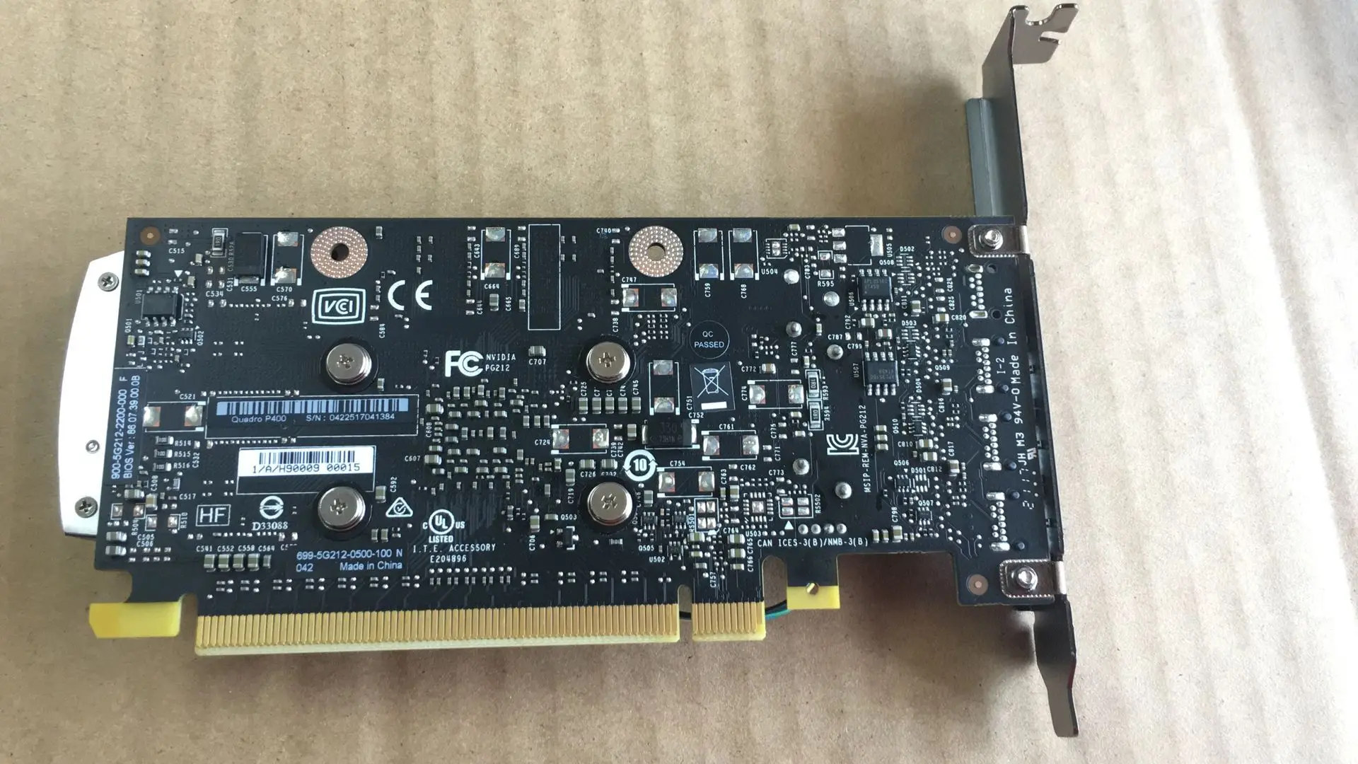 Leadtek NVIDIA Quadro P400 2 ГБ GDDR5/64 бит/32 Гбит/с CUDA Core 256 поддержка 5K графика профессиональная графика б/у 90% Новинка