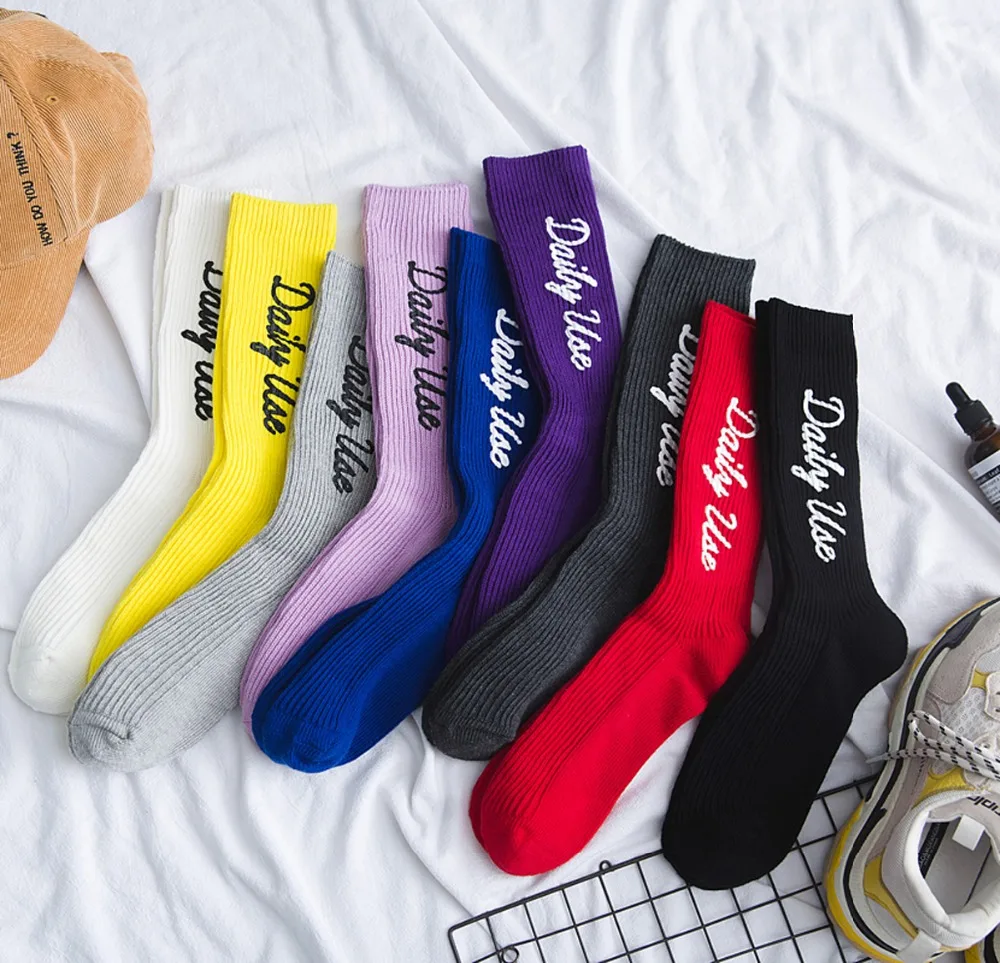 10 Pairs/Lot Women Cotton Winter Autumn Socks Fashion Letters Jacquard Thermoprint Leg High Socks Casual Character Street