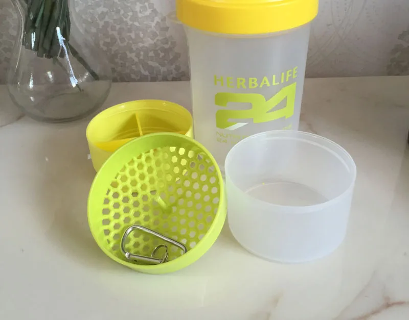 Новинка 500 мл Herbalife питательный классический шейкер с петлей Топ Спортивная бутылка с полипропиленовым венчиком - Цвет: 3C Yellow