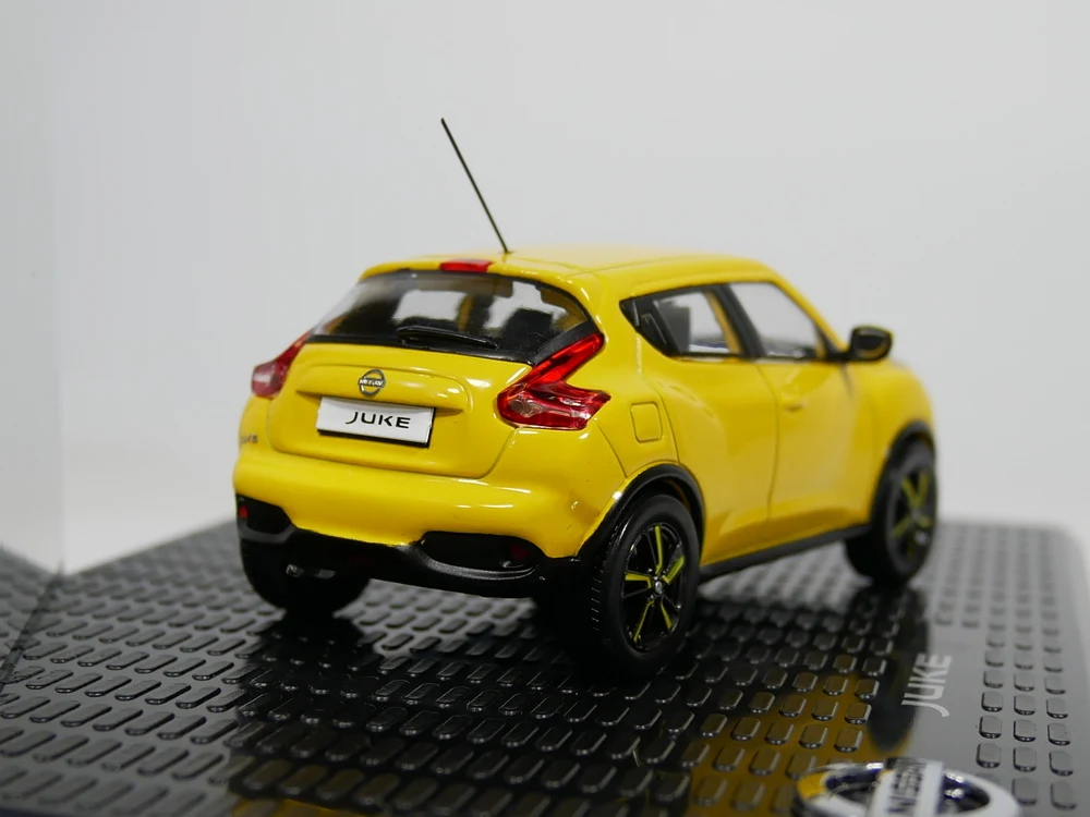 Премиум X 1:43 Nissan JUKE литая модель автомобиля