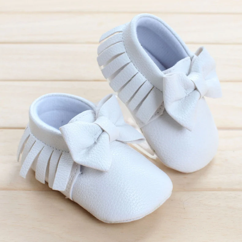 

Baby Girls Moccasins fringe Shoes white PU Leather Baby Moccasins First Walker Toddler Moccs
