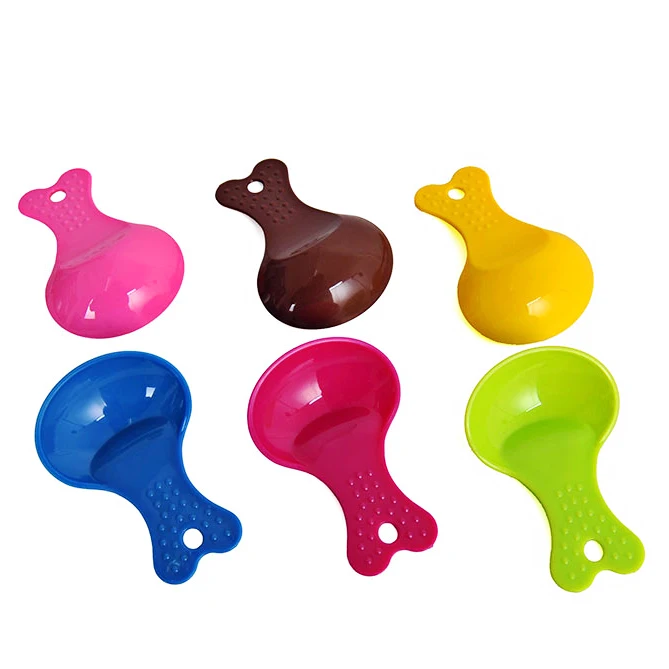 Цветная Милая маленькая ложка для питомца щенка собаки кошки лопатка еды пищевая