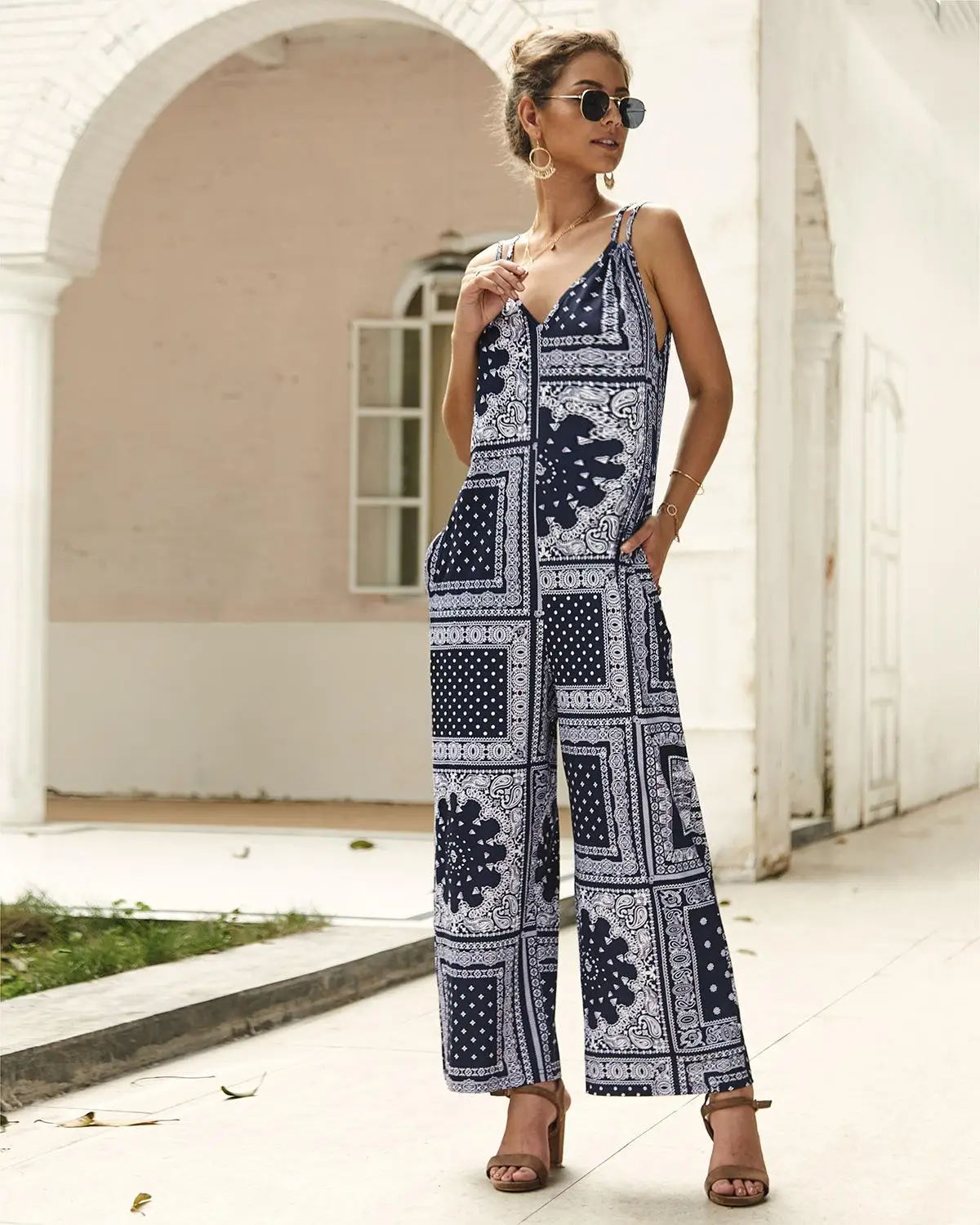 Летний комбинезон на бретельках с принтом богемный Повседневный боди цельный