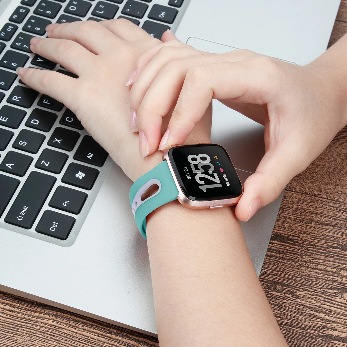 Essidi браслет ремешок для Fitbit Versa смарт-браслет для женщин и мужчин мягкий силиконовый ремешок застежка для Fitbit Versa 2 Смарт-часы