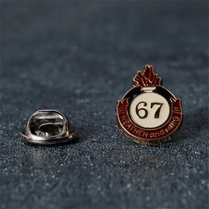 DoreenBeads 2 шт. оригинальные значки в форме молнии 6 видов стилей Мужская модная