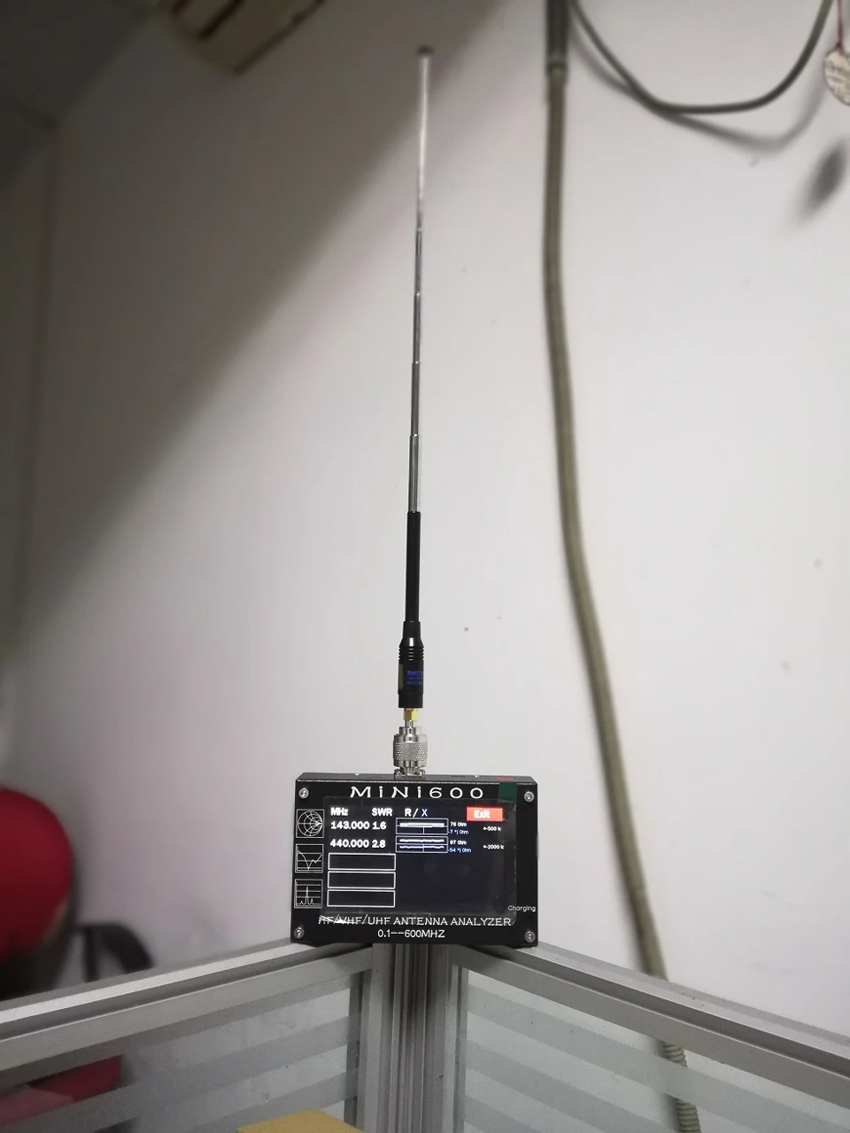 4,3 дюймов ЖК-дисплей Mini600 5 V/1.5A ВЧ антенна УКВ, СКВ анализатор 0,1-600 МГц измеритель коэффициента стоячей воды 1,0-1999 для автомобилей Радио Антенна C6-007