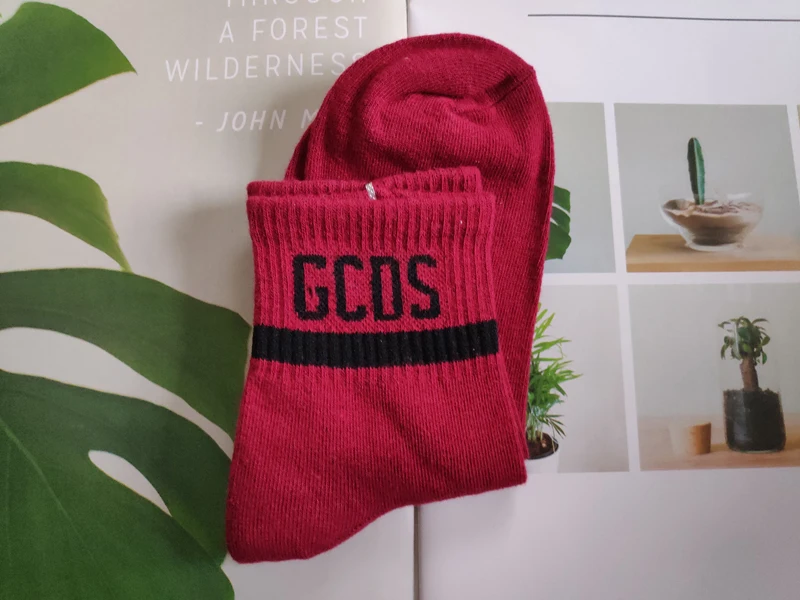 3 пар/лот) мужские и женские носки смешные носки Харадзюку GCDS хлопковые носки с буквенным принтом Kawaii женские носки каждодневные удобные белые черные - Цвет: red socks