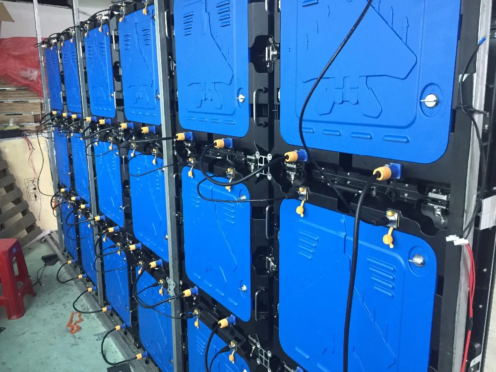 Открытый P8 светодиодный экран литья под давлением алюминиевый шкаф 640*640 мм с