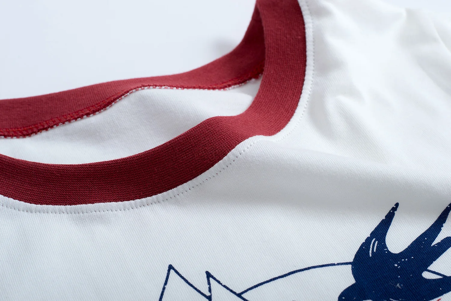 Женская футболка с короткими рукавами белая хлопковая Футболка круглым вырезом