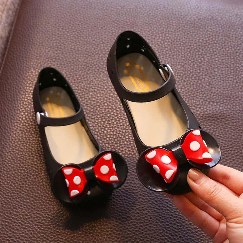 Сандалии с мягкой подошвой и бантом для девочек летние Нескользящие пляжные