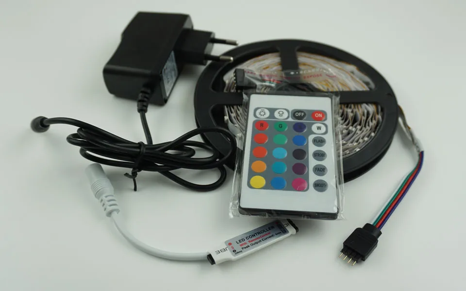 Украшение дома Лампы 24Key RGB СВЕТОДИОДНЫЕ Ленты 5 М 300Led 3528 SMD ИК Пульт 12 В 1A Адаптер