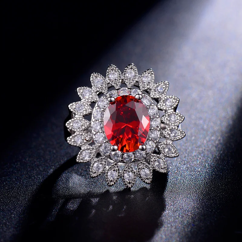 Кольцо на палец BeaQueen с подсолнухами и кубическим цирконием инкрустация красным