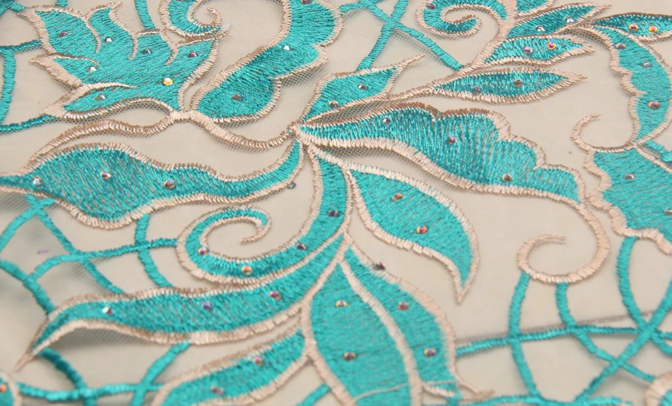 Африканский кружевной ткани 2017 Высокое качество тюль кружева с камнями Нигерии