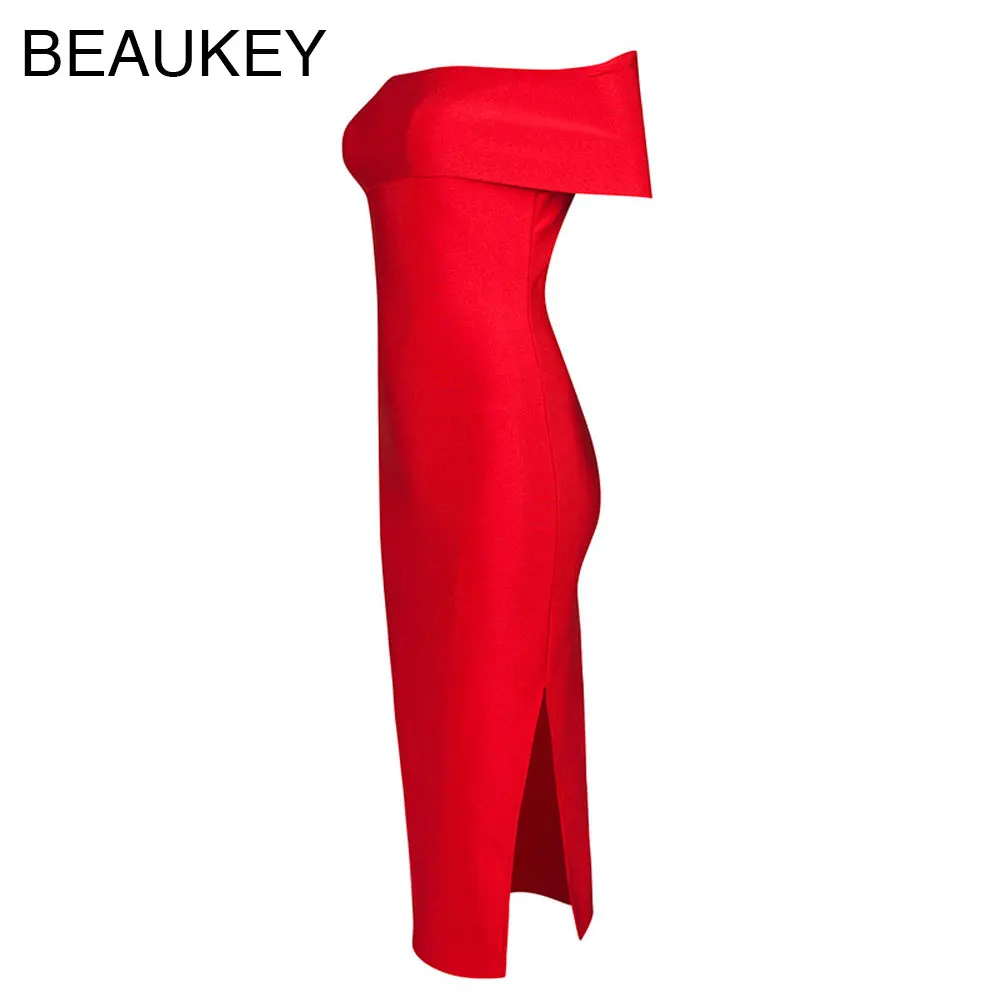 Женское трикотажное платье до колен Красное Облегающее эластичное из вискозы с