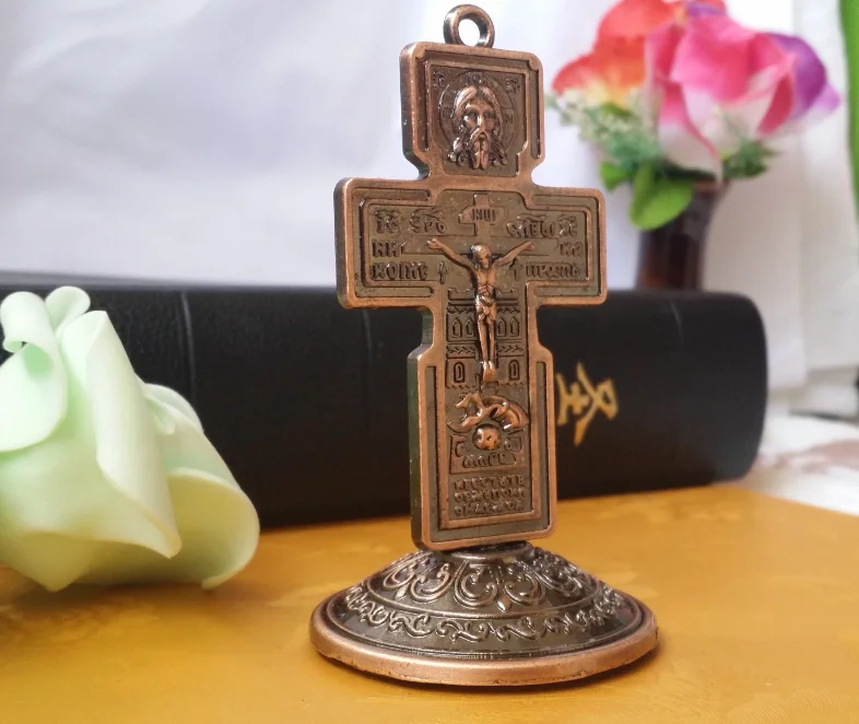 Boutique European Classical Jesus Cross Statue Special Car Travel Decoration | Дом и сад