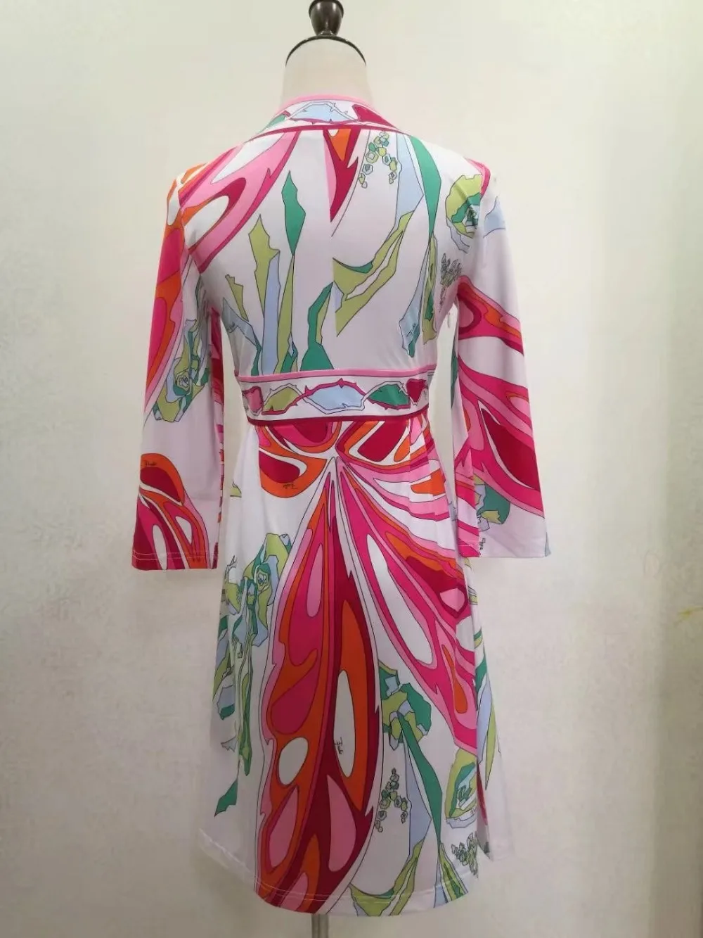 Новинка 2017 модное дизайнерское Брендовое женское платье с v-образным вырезом