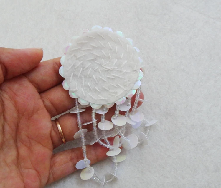 10.5cm Flower Tassel Sequin Patches Brooch Applique Vintage Embroidered Badge Fabric Patch Fashion Clothing Decoration Дом и сад