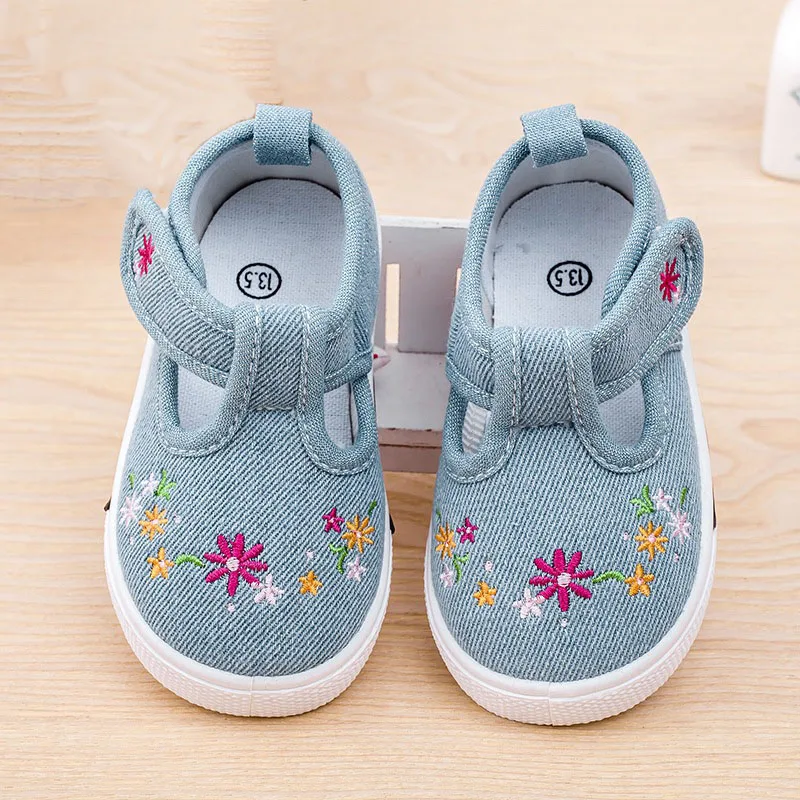 light blue AILVYANG/Детская Повседневная парусиновая обувь для девочек, дышащая обувь с вышитыми цветами для мальчиков, детские джинсовые кроссовки - Цвет: light blue