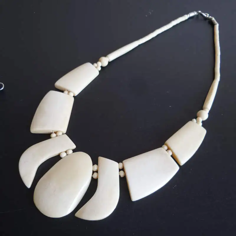 TNL380 Tibetan Necklace Beige Yak Bone Multi Charms Chorke Neckalces | Украшения и аксессуары